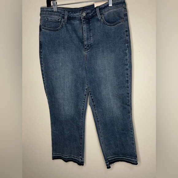 NYDJ Jeans Crop Blue Jeans Lift Tummy Tuck Size 14 NWT Capri - Picture 2 of 11